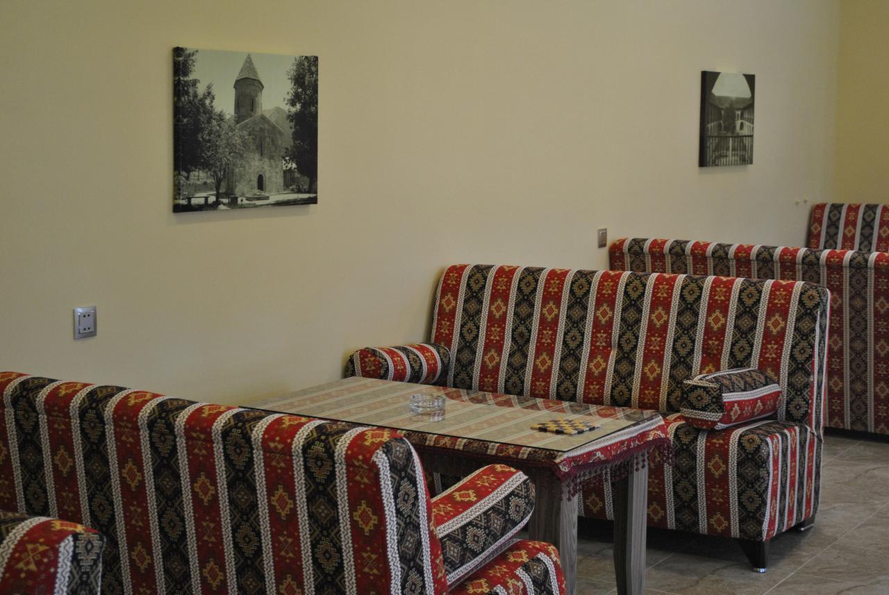 Seki Qonaq Evi Motel Eksteriør billede